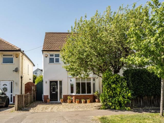 House for sale in Clewer Village, Windsor