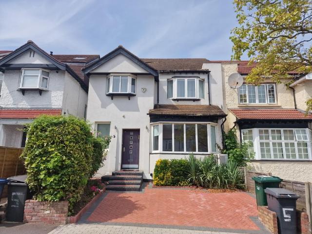 House for sale in Hendon, Greater London