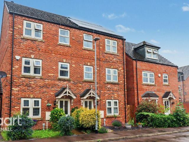 House for sale in Farleys, Hucknall