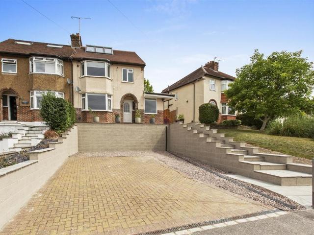 House for sale in Chepping Wycombe, Loudwater