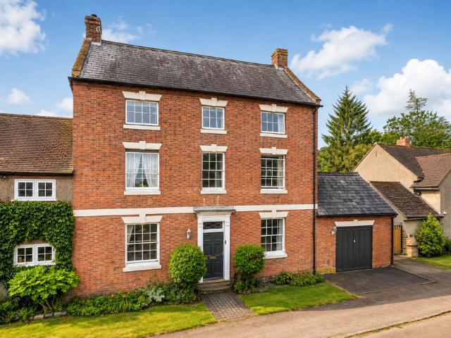 House for sale in Ashby St Ledgers, Northamptonshire