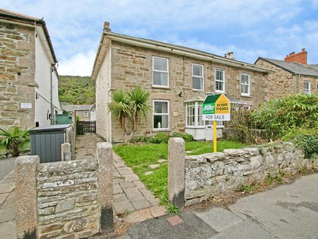 House for sale in Portreath, Cornwall