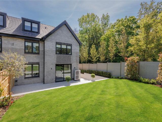 House for sale in Radlett, Hertfordshire