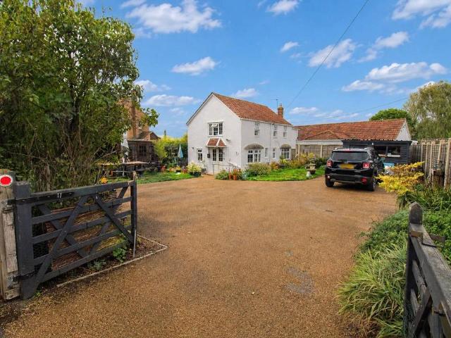 House for sale in North Bradley, Wiltshire