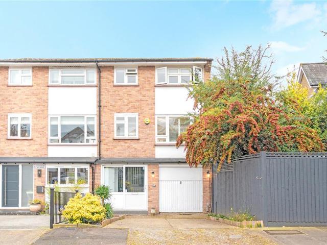 House for sale in Strawberry Hill, Isle Of Man