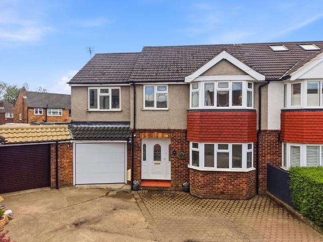 House for sale in Broxbourne, Hertfordshire