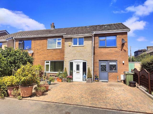 House for sale in Hipperholme, Calderdale