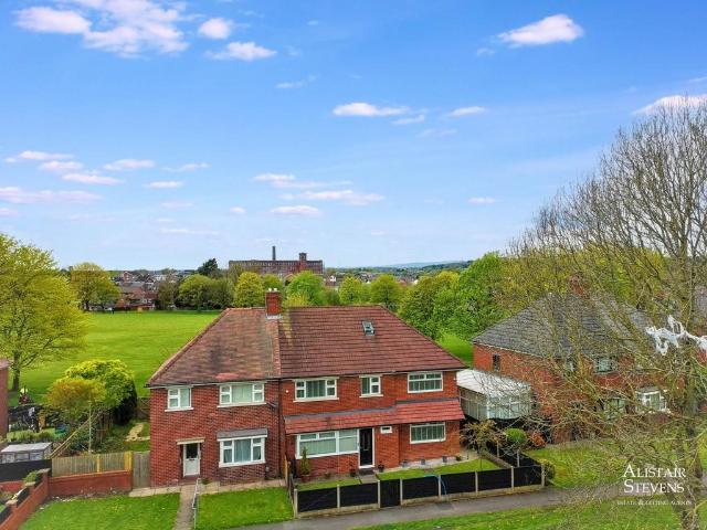 House for sale in Shaw Side, Pendock