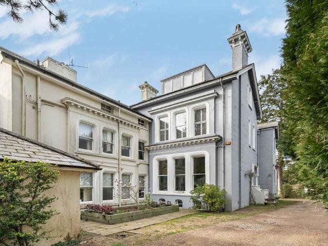 House for sale in Red Hill, Surrey