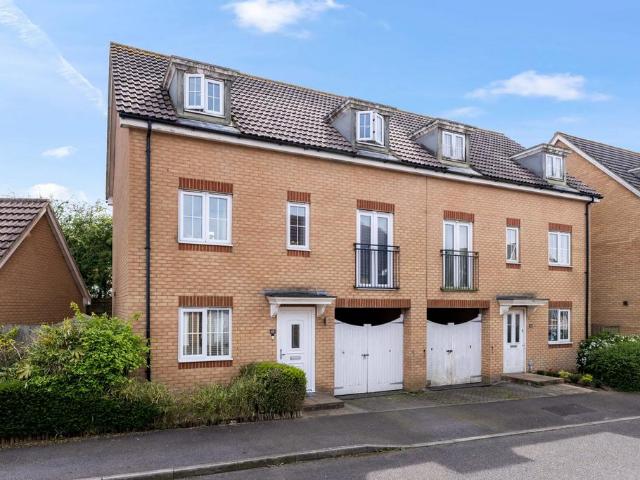 House for sale in Hawkinge, Folkestone