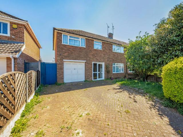 House for sale in Dunstable, Bedfordshire