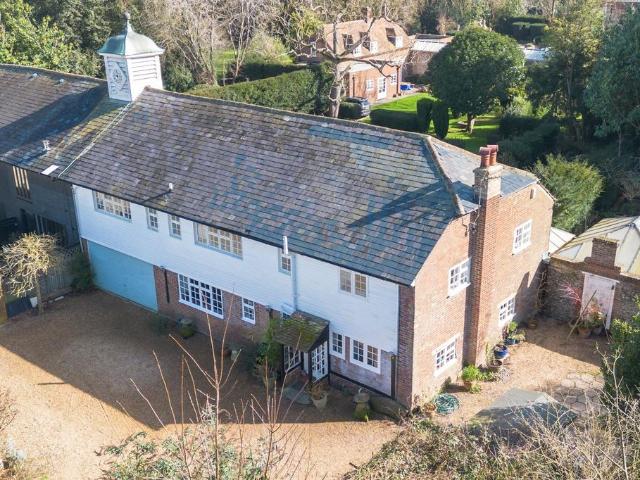 House for sale in Ash, Kent