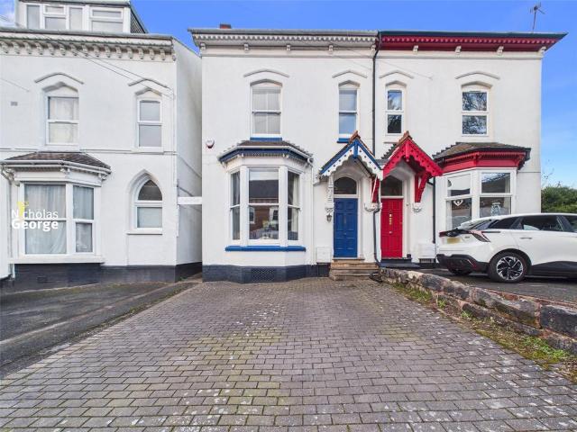 House for sale in Kings Heath, Wake Green