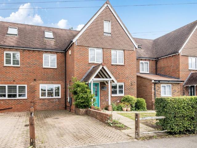 House for sale in Horsham, West Sussex