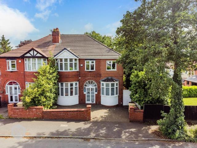 House for sale in Over Hulton, Lee Bank