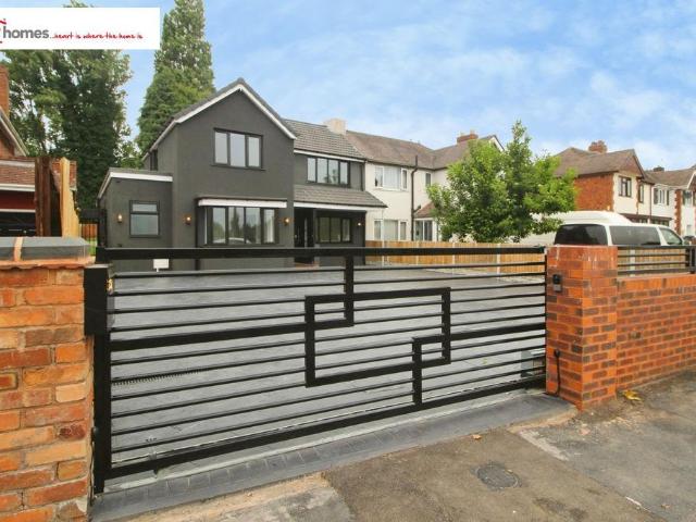 House for sale in Bloxwich, West Midlands