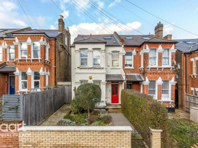 House for sale in West Norwood, Greater London