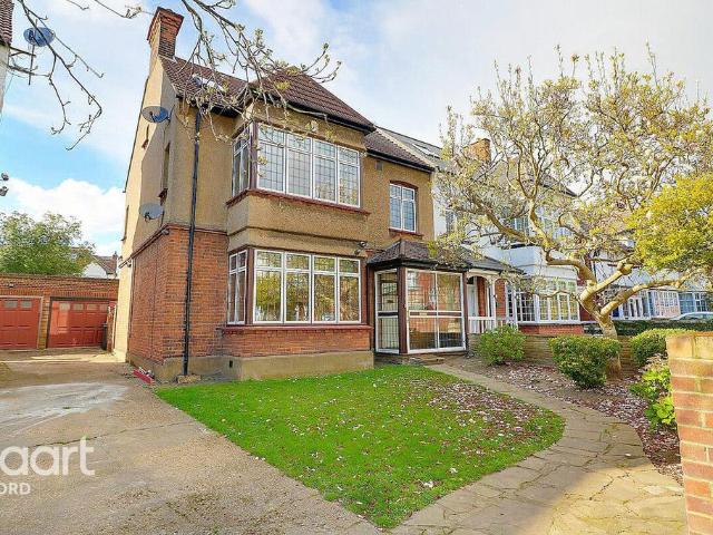 House for sale in Gants Hill, Greater London