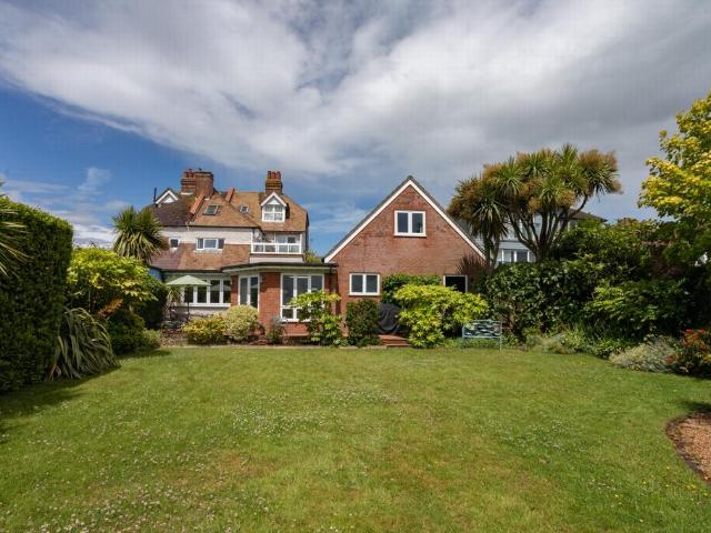 House for sale in Hythe, Folkestone