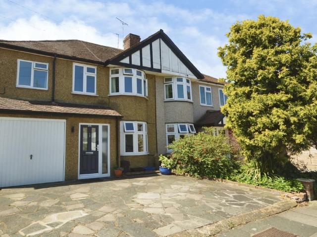 House for sale in Whitton, Greater London