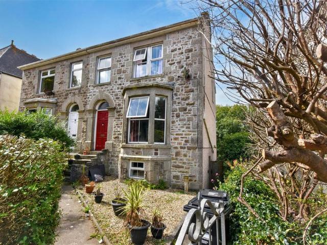House for sale in Mount Ambrose, Cornwall