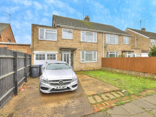 House for sale in Northampton, Northamptonshire