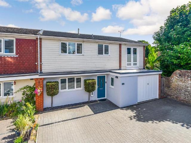 House for sale in Upper Deal, Ash