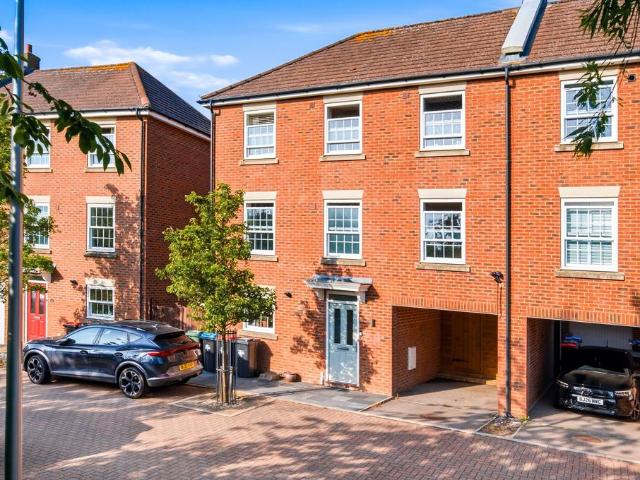 House for sale in Milton Keynes