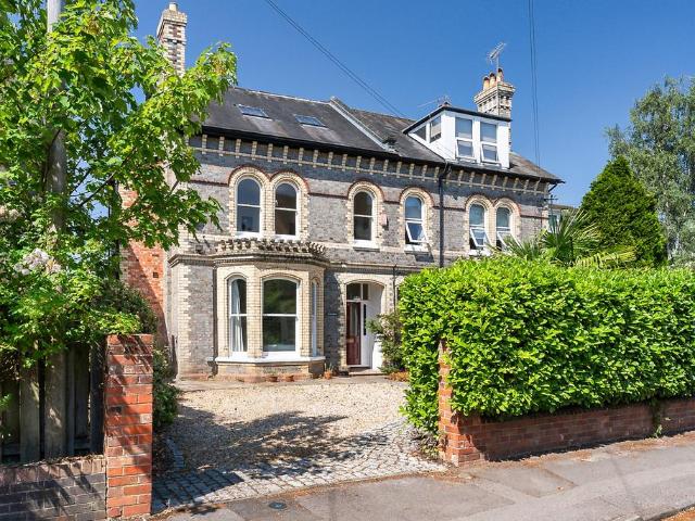 House for sale in Newtown, Reading