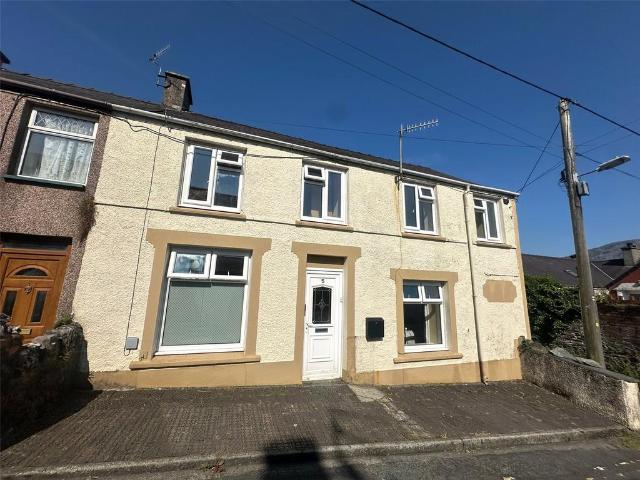 House for sale in Llanllyfni, Talysarn