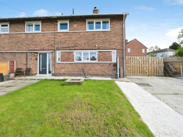 House for sale in Loundsley Green, East Midlands