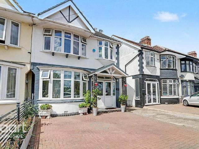 House for sale in Clayhall, Greater London