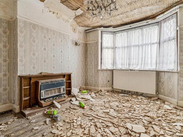 House for sale in London Borough of Hounslow, Greater London