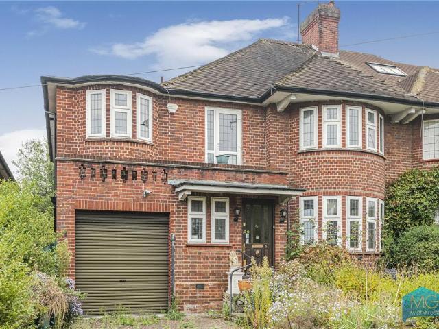 House for sale in Temple Fortune, Greater London