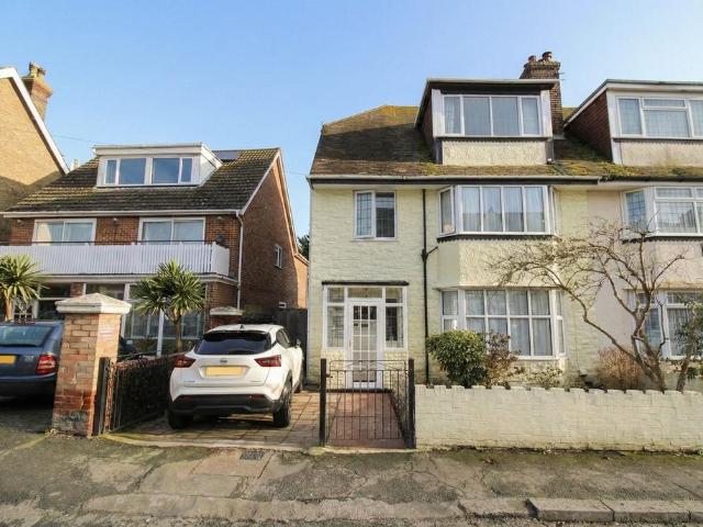 House for sale in Cliftonville West, Acol