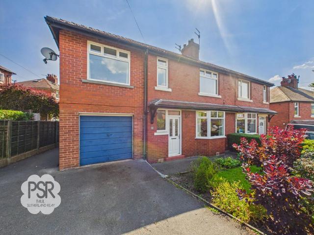 House for sale in Charlesworth, East Midlands