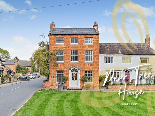 House for sale in Crookhill, Worcestershire