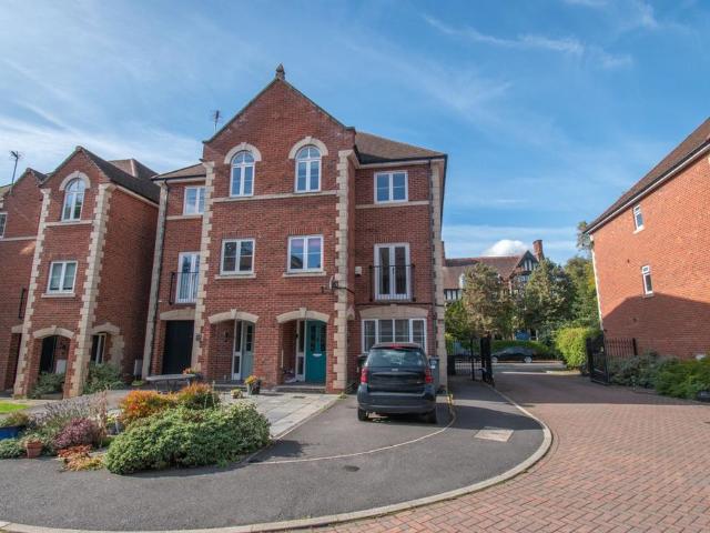 House for sale in Knighton, Old Wharf