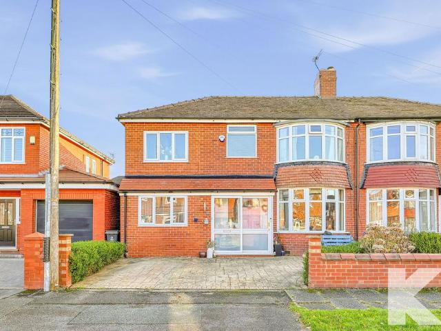 House for sale in Pendock, Greater Manchester