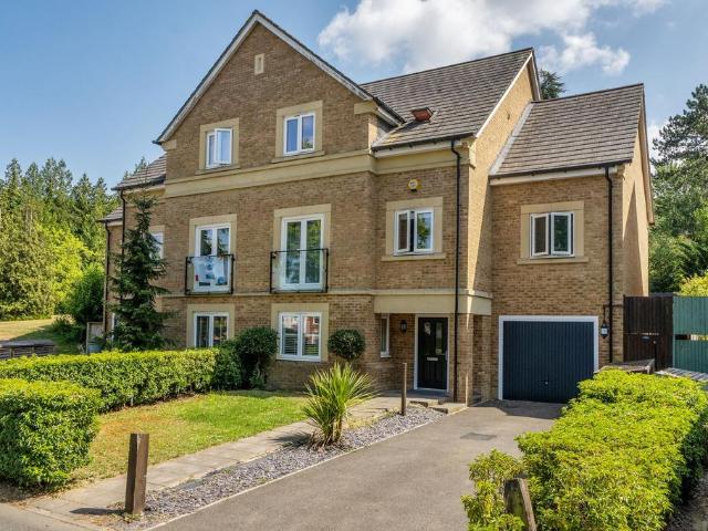 House for sale in The Wells, Surrey