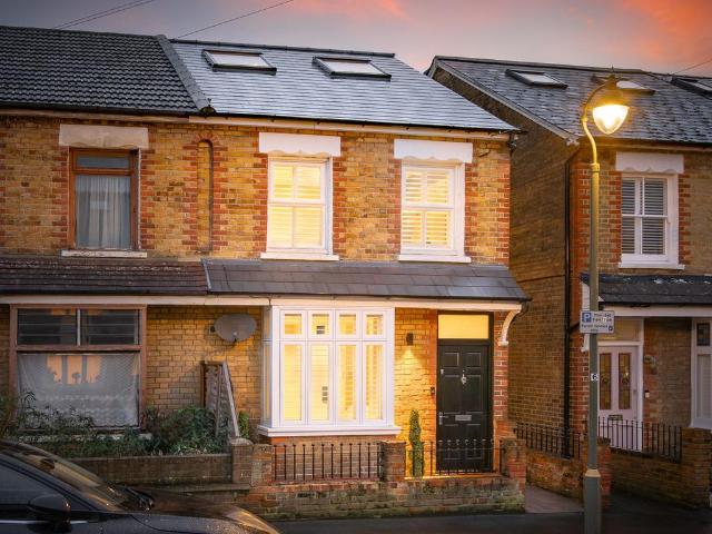 House for sale in Weybridge, Elmbridge