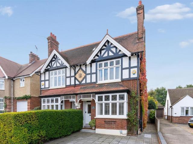House for sale in Leighton-Linslade, Linslade