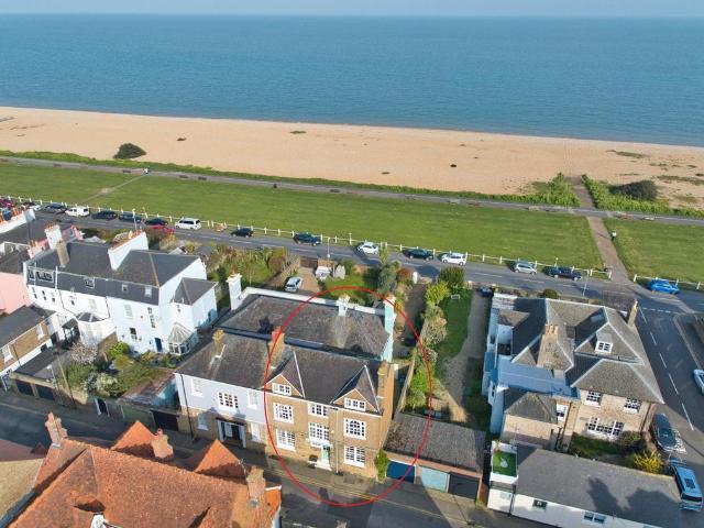 House for sale in Lower Walmer, Ash