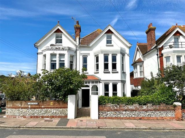 House for sale in Holywell, Eastbourne