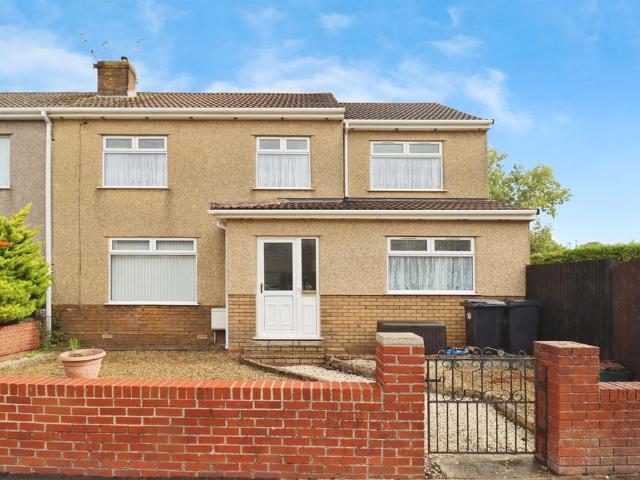 House for sale in Feckenham, City Of Bristol