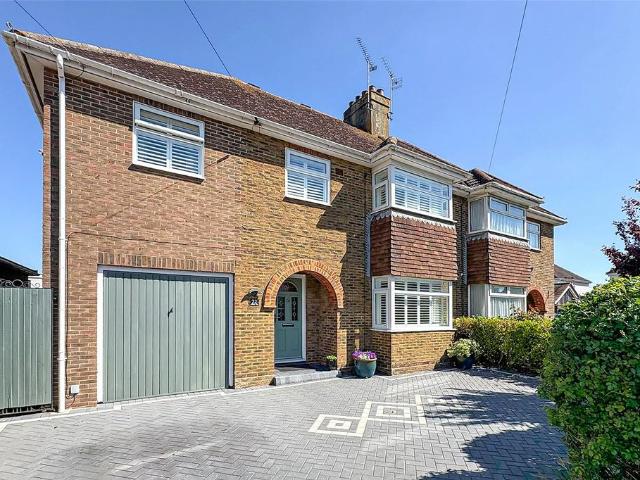 House for sale in Rustington, Clapham