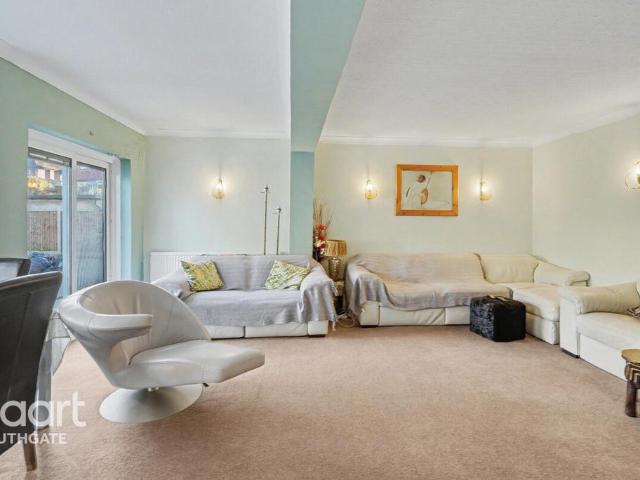 House for sale in Brunswick Park, Greater London