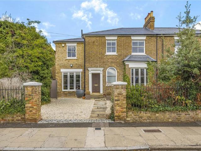 House for sale in London Borough of Richmond upon Thames, Greater London