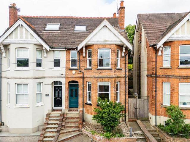 House for sale in Red Hill, Surrey