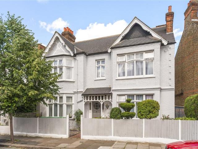 House for sale in Streatham, Greater London
